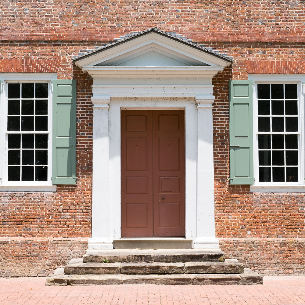 colonial courthouse